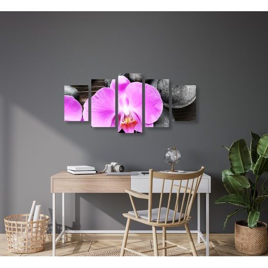 5-dielny obraz orchidea a Zen kamene na drevenom pozadí