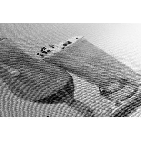 Obrach chutný milkshake v čiernobielom prevedení