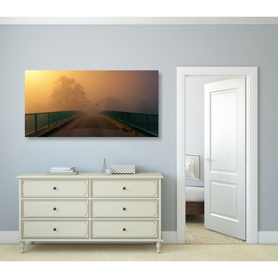 Obraz most zahalený hmlou