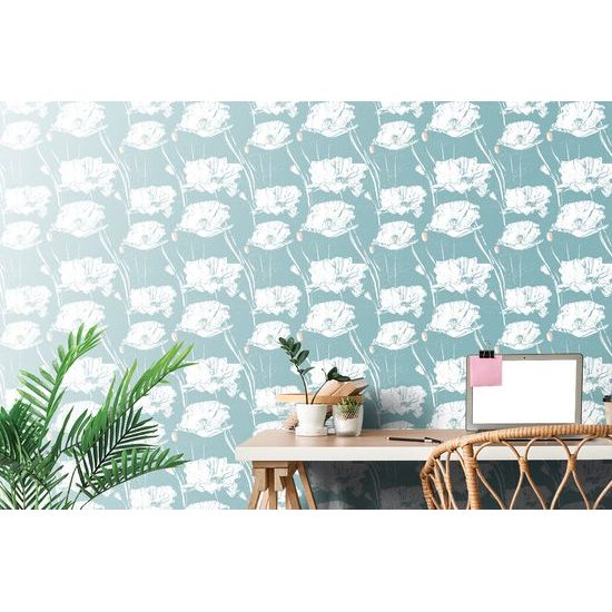 Samolepiaca tapeta nádherné maky na modrom pozadí