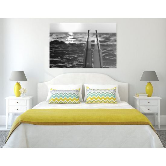 Obraz oddych na pláži v čiernobielom prevedení