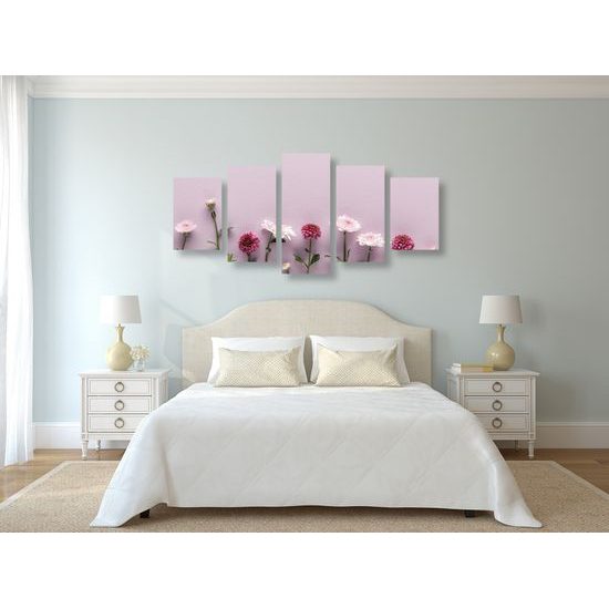 5-dielny obraz romantické kvetiny na staroružovom pozadí