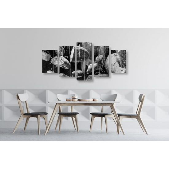 5-dielny obraz visiace pečivo v čiernobielom prevedení