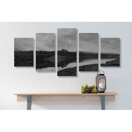 5-dielny obraz krásy prírody v čiernobielom prevedení