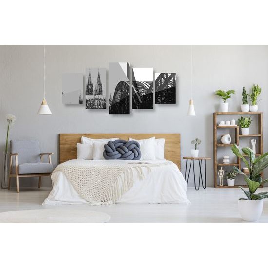 5-dielny obraz Kolínsky most v čiernobielom prevedení