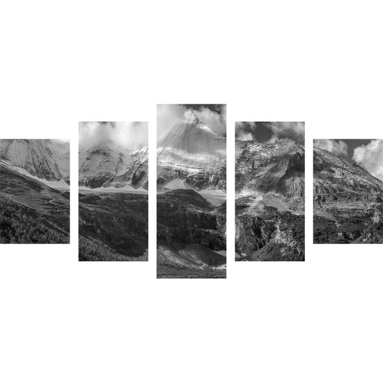 5-dielny obraz dychberúce hory v čiernobielom prevedení