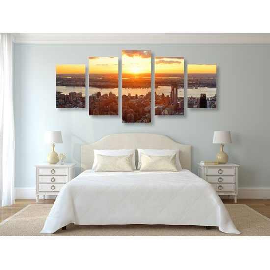 5-dielny obraz vtáčia perspektíva s pohľadom na New York
