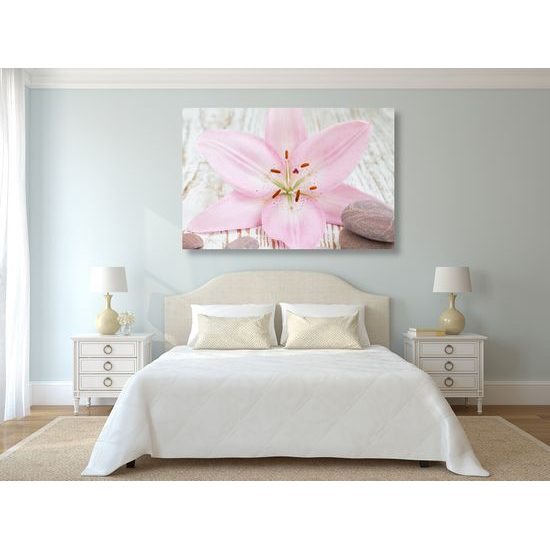 Obraz ružový kvet na drevenom podklade