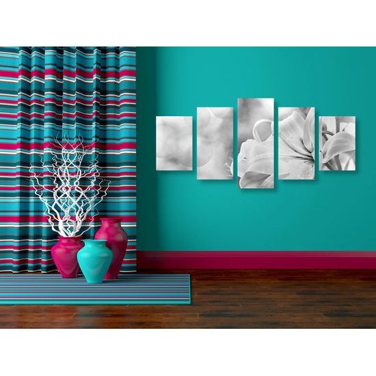 5-dielny obraz nežná ľalia v čiernobielom prevedení