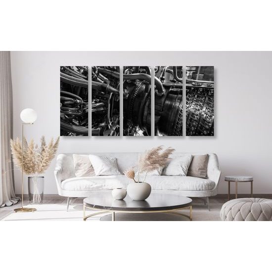 5-dielny obraz turbína v čiernobielom prevedení