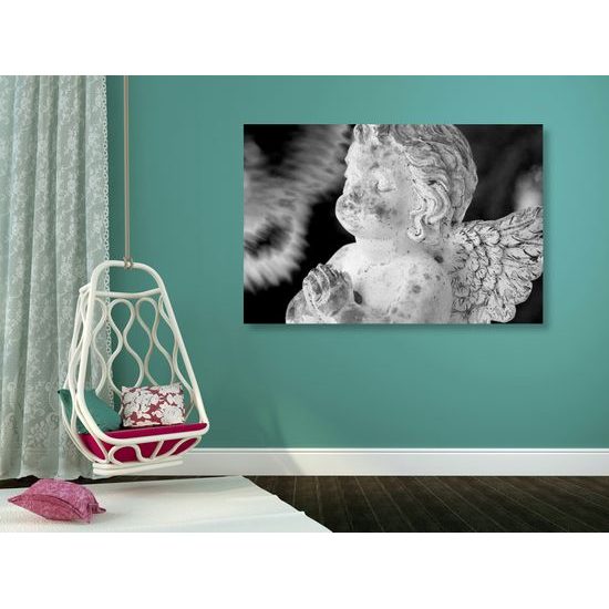 Obraz soška anjela v čiernobielom prevedení