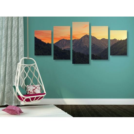 5-dielny obraz krása horského štítu v čiernobielom prevedení