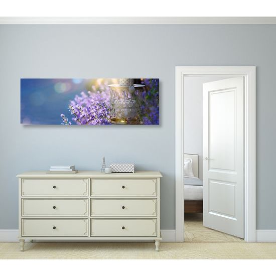 Obraz nádherné modro-fialové kvety levandule