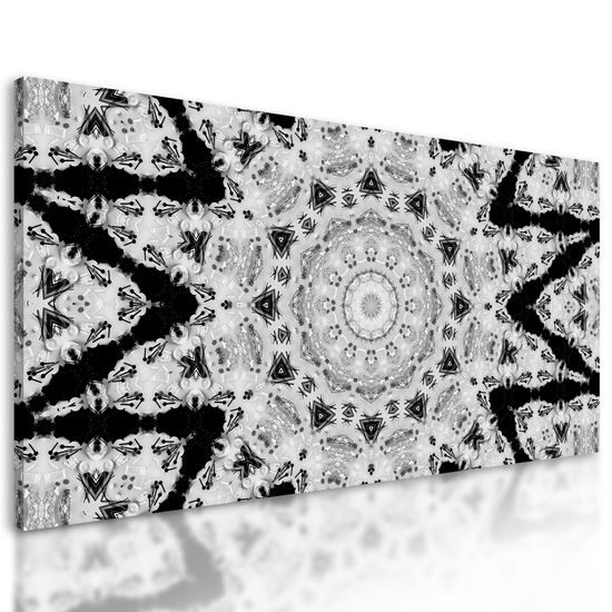 Obraz nevšedná mandala v čiernobielom prevedení