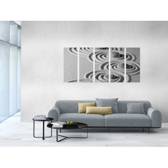 5-dielny obraz plážové zátišie s Zen kameňmi v čiernobielom prevedení