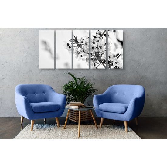 5-dielny obraz krásne kvety v čiernobielom prevedení