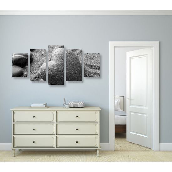 5-dielny obraz Zen kameň ako znak lásky v čiernobielom prevedení