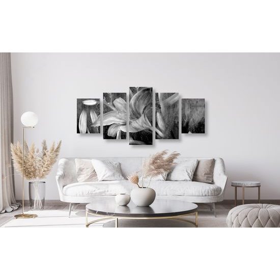 5-dielny obraz maľovaná ľalia v čiernobielom prevedení