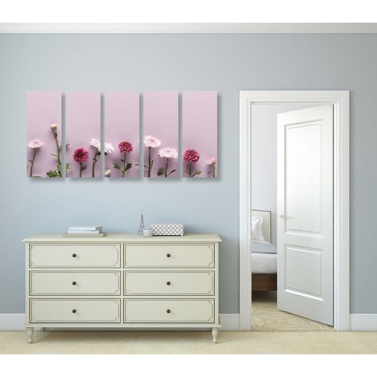 5-dielny obraz romantické kvetiny na staroružovom pozadí