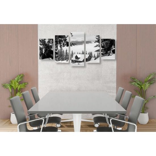 5-dielny obraz utulná chatka v strede lesa v čiernobielom prevedení