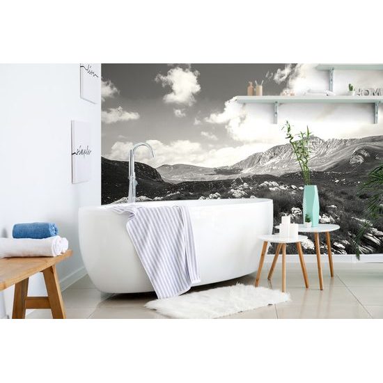 Fototapeta divoká príroda Čiernej Hory v čiernobielom prevedení