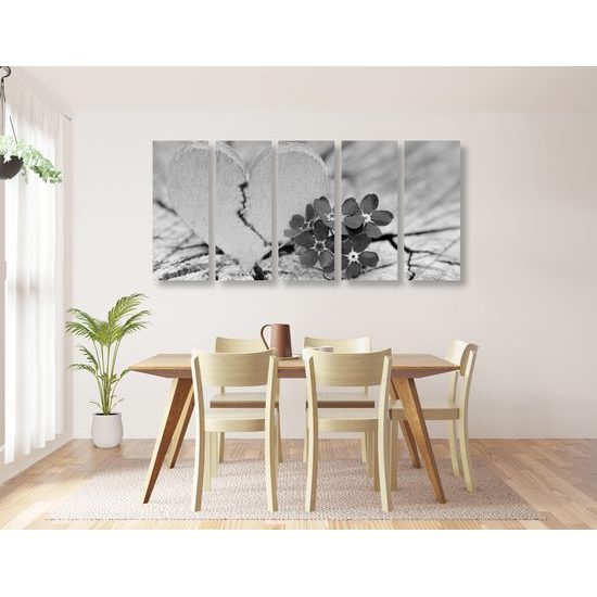 5-dielny obraz zlomené srdiečko v čiernobielom prevedení