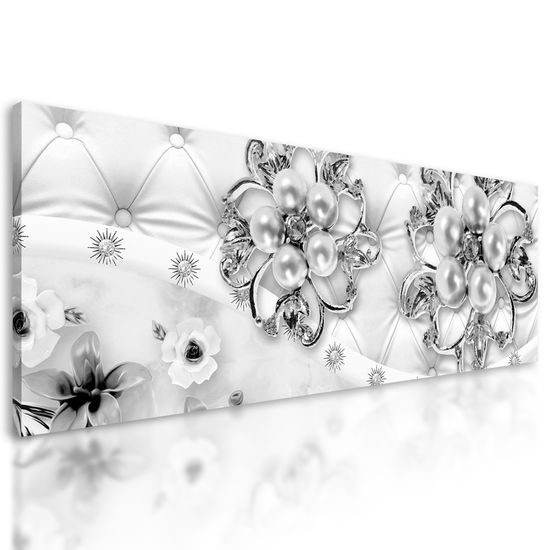 Obraz luxusné perly s kvetmi v čiernobielom prevedení