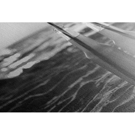 Obraz oddych na pláži v čiernobielom prevedení