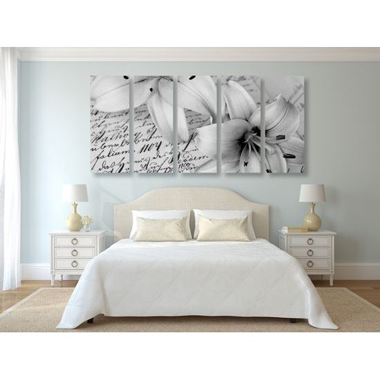 5-dielny obraz ľalia na ľúbostnom liste v čiernobielom prevedení