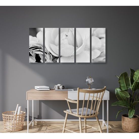 5-dielny obraz pôvabné ruže v čiernobielom prevedení