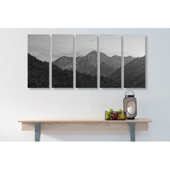 5-dielny obraz krása horského štítu v čiernobielom prevedení