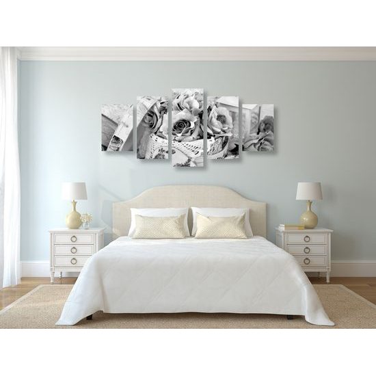 5-dielny obraz zátišie plné ruží v čiernobielom prevedení