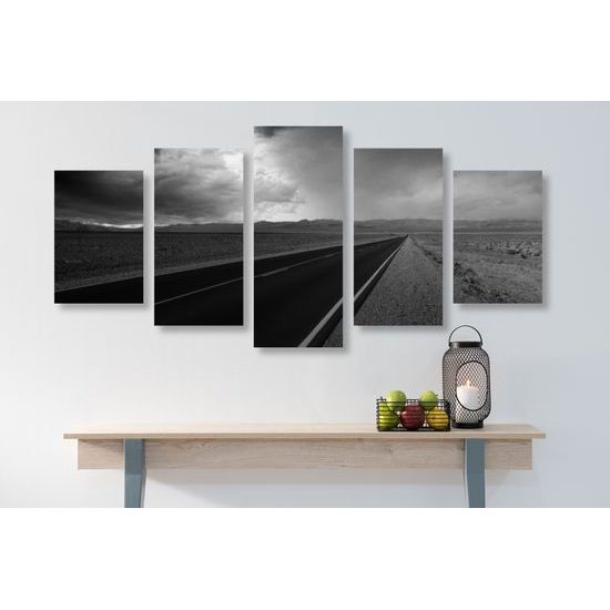 5-dielny obraz nekonečná cesta púšťou v čiernobielom prevedení