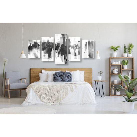 5-dielny obraz odrazy ľudí v rušnom meste v čiernobielom prevedení