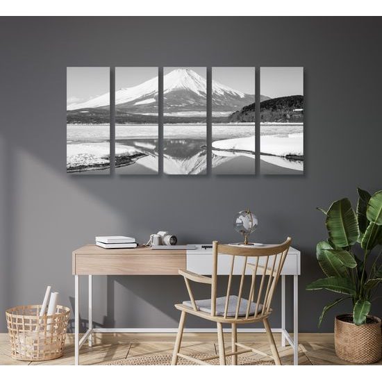 5-dielny obraz krása Japonskej prírody v čiernobielom prevedení