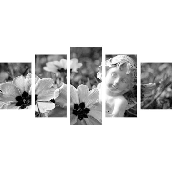 5-dielny obraz anjel na rozkvitnutej lúke v čiernobielom prevedení