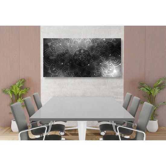 Obraz Mandala s vesmírnym pozadím v čiernobielom prevedení