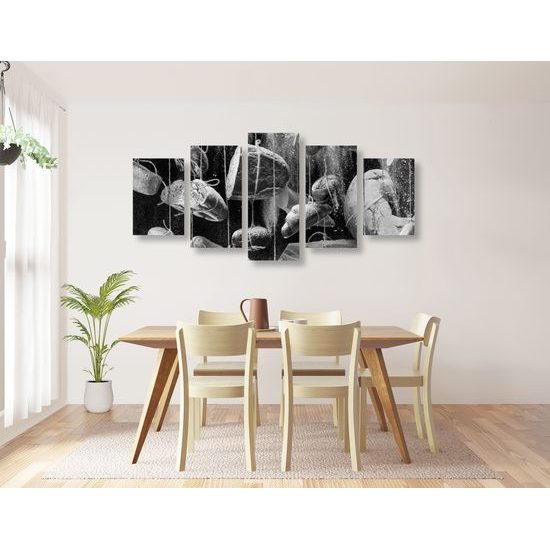 5-dielny obraz visiace pečivo v čiernobielom prevedení