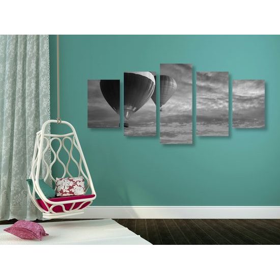 5-dielny obraz romatický let balónom v čiernobielom prevedení