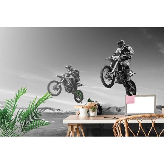 Samolepiaca fototapeta odvážni motorkári v čiernobielom prevedení