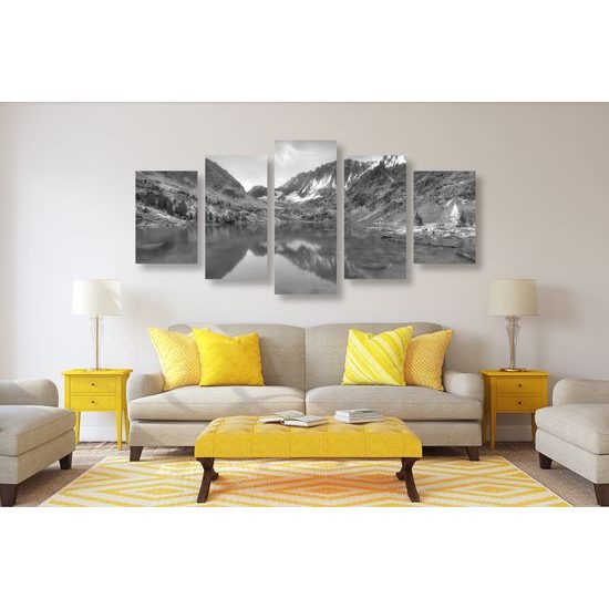 5-dieny obraz nedotknuté vysohorské pleso v čiernobielom prevedení