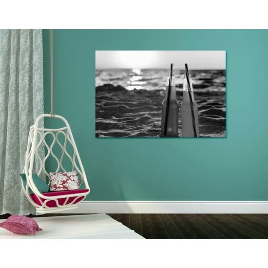 Obraz oddych na pláži v čiernobielom prevedení