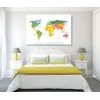 Obraz na korku poutavá mapa světa v okouzlujícím barveném provedení