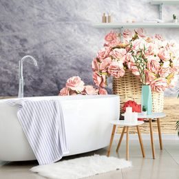 Samolepící fototapeta košík s elegantními růžovými karafiáty