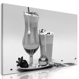 Obřad chutný milkshake v černobílém provedení
