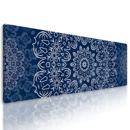 Obraz sněhobílá Mandala s tmavě-modrým pozadím