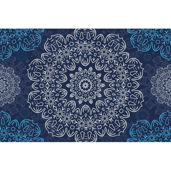 Tapeta sněhobílá Mandala s tmavě-modrým pozadím