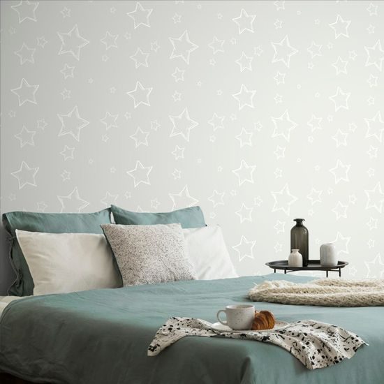 Samolepící tapeta hravé hvězdičky na šedém pozadí