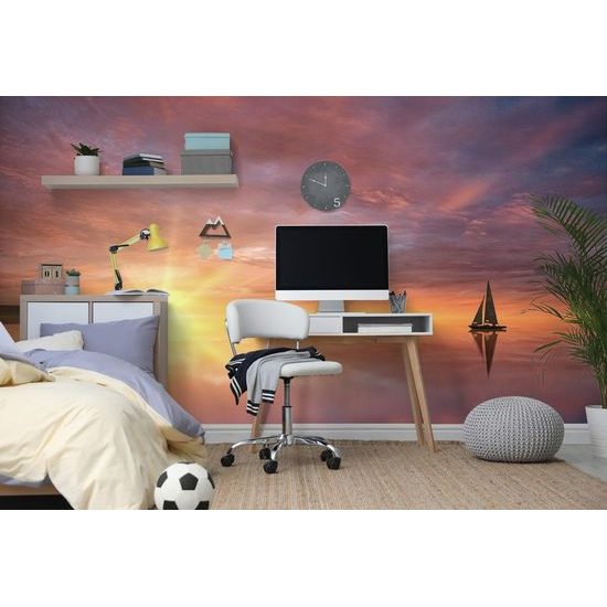 Samolepící tapeta osamělá loďka při zapadajícím slunci