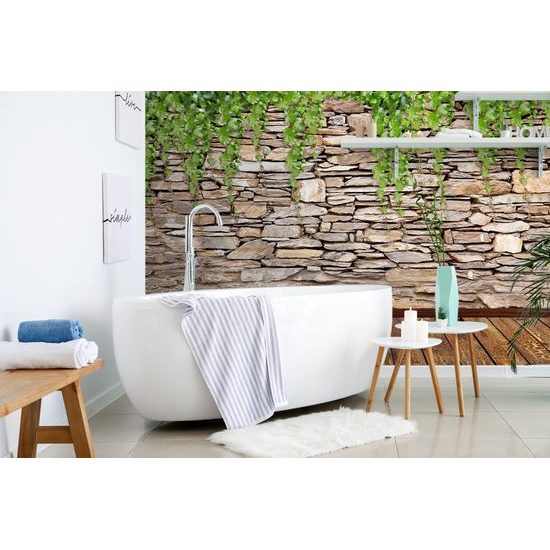 Samolepící tapeta kamenná stěna pokrytá břečťanem